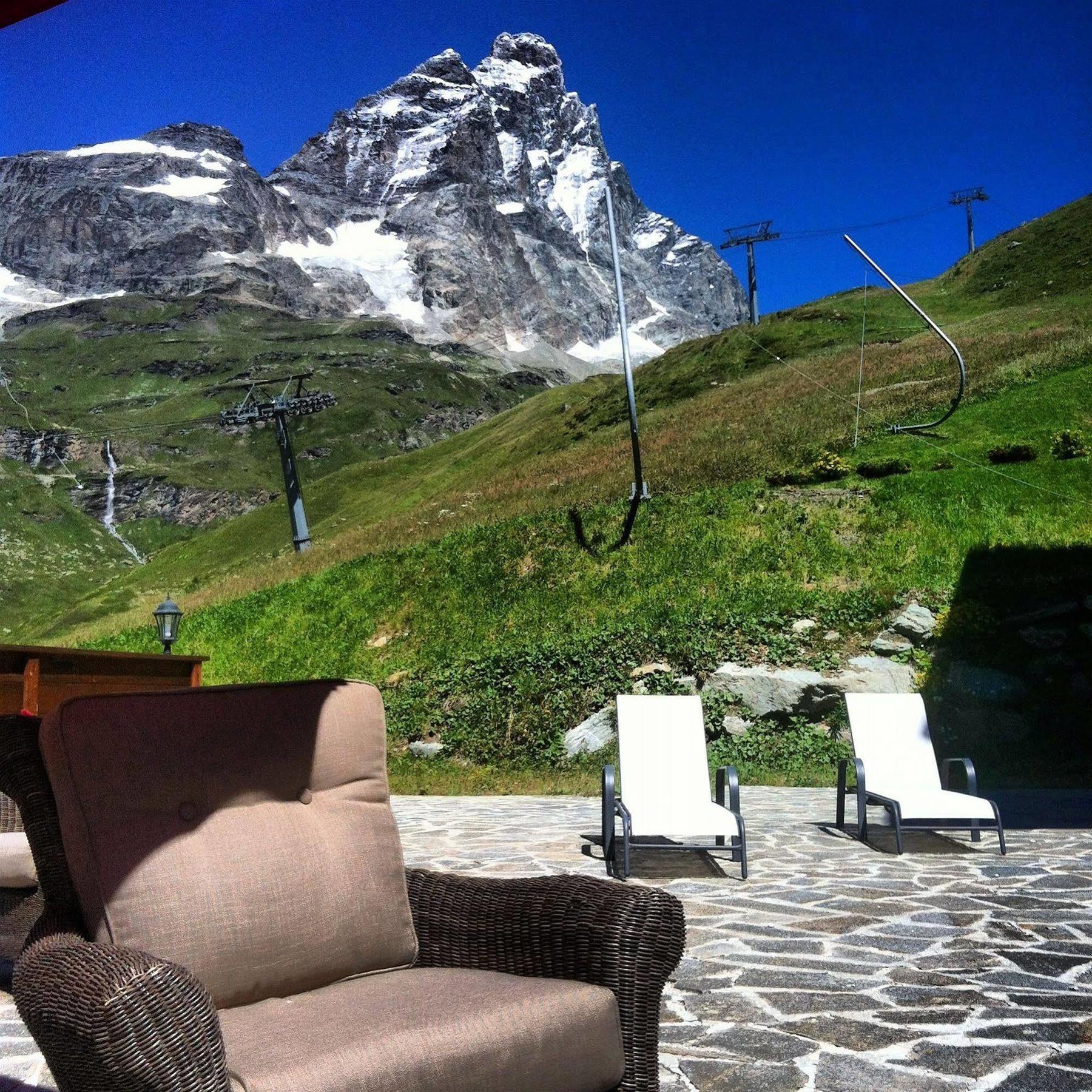 Hotel Meuble Mon Reve Breuil-Cervinia Exterior foto